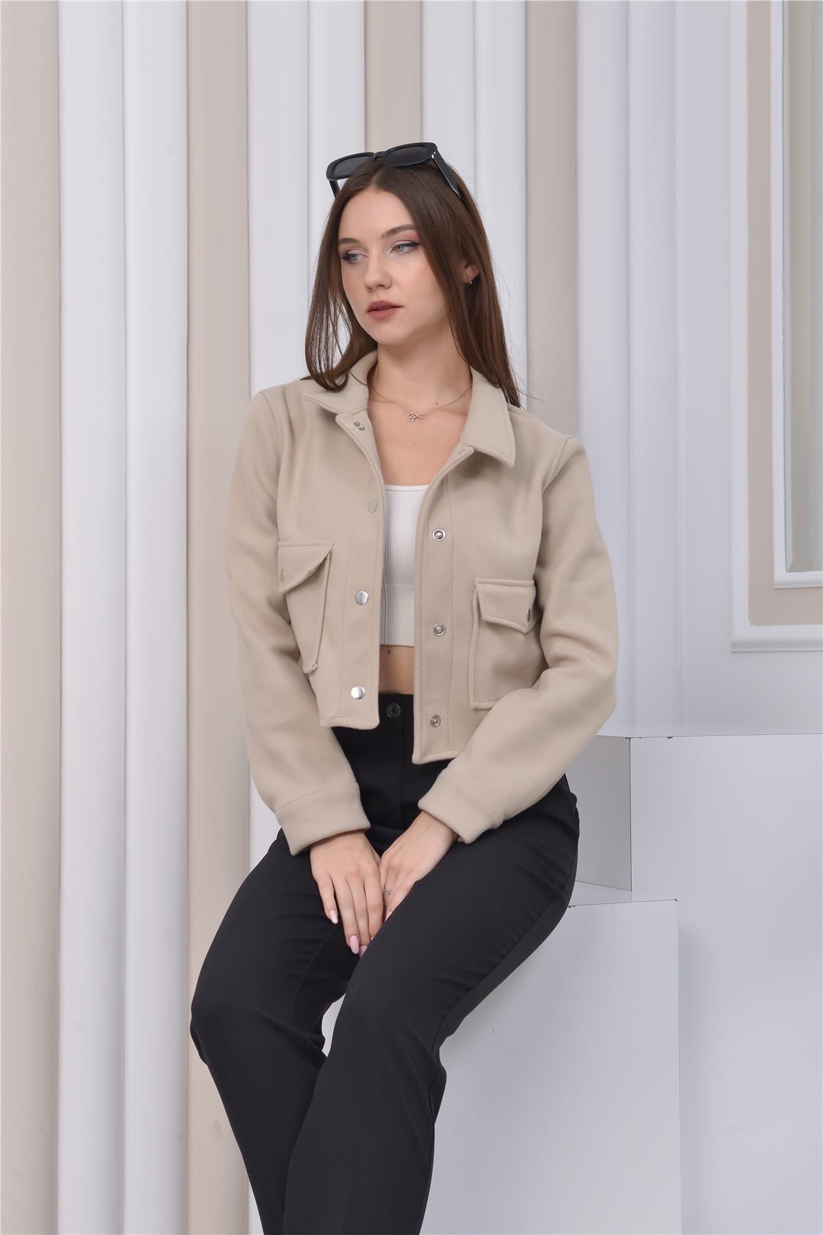 Yeni Sezon Crop Model Kaşe Ceket Taş Yeni Sezon Crop Model Kaşe Ceket Taş