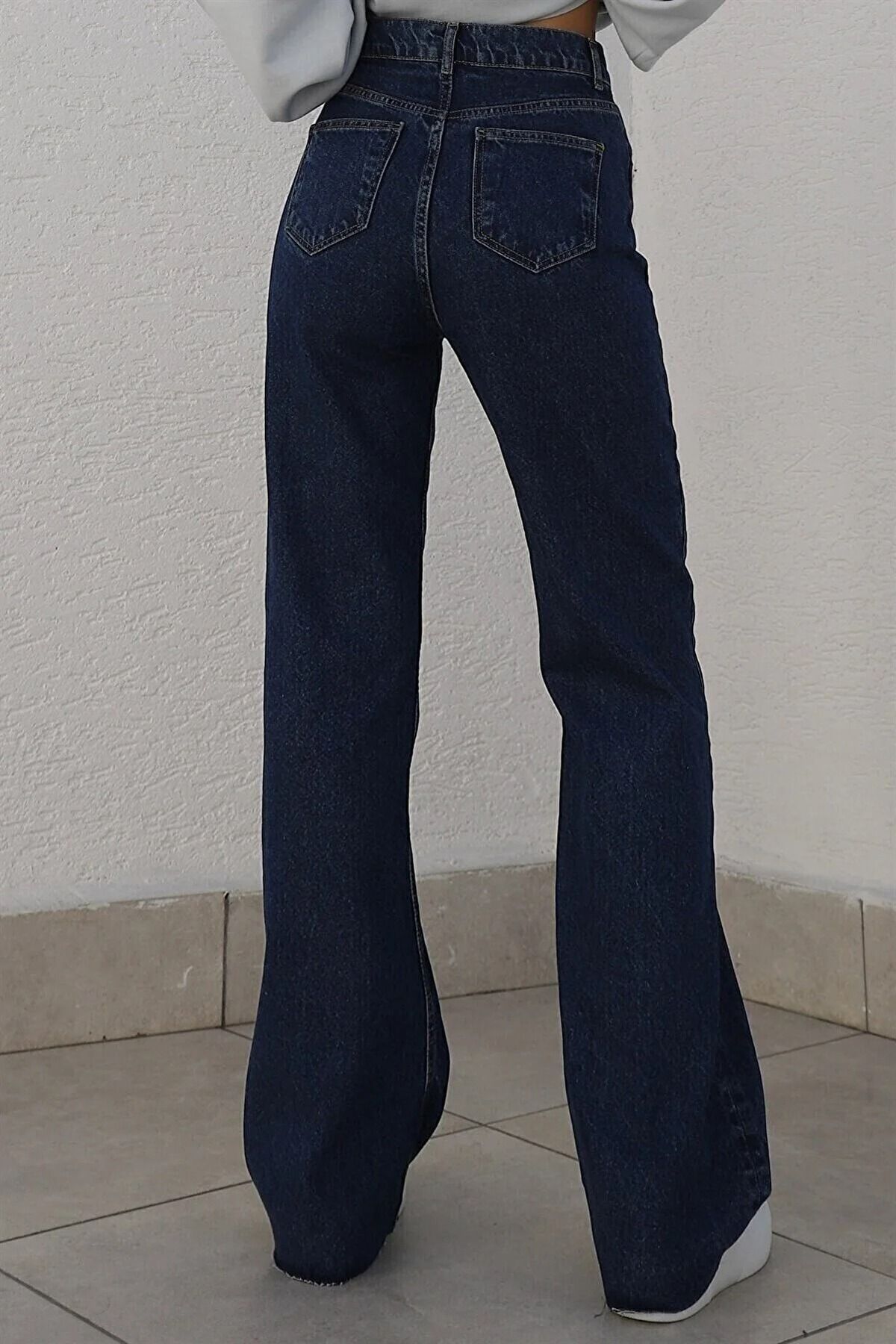 Taiti 90's Koyu Mavi Likralı Süper Yüksek Bel Salaş Jean Pantolon. (süper Yüksek.) Wide Leg Taiti 90's Koyu Mavi Likralı Süper Yüksek Bel Salaş Jean Pantolon. (süper Yüksek.) Wide Leg