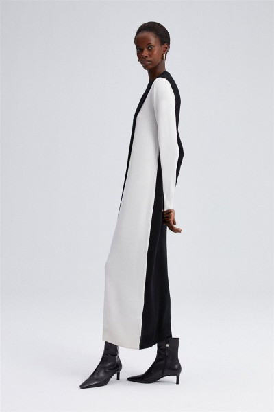 Kontrast Renkli Siyah Triko Elbise