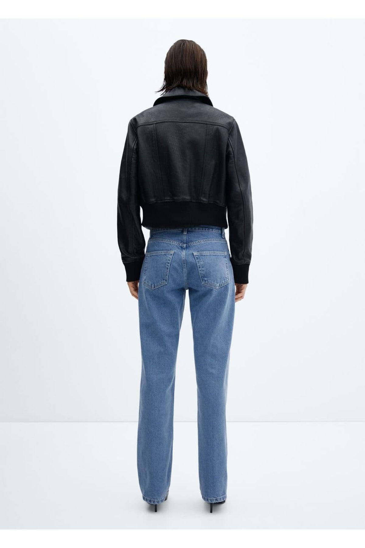 Orta bel düz kesim jean Orta bel düz kesim jean