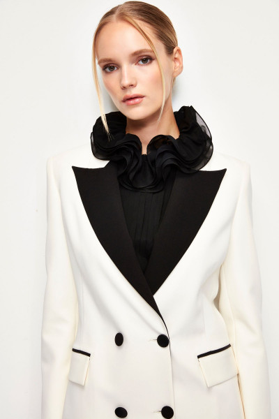 Mert Aslan Vatkalı Garnili Ceket