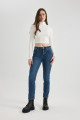 Slim Fit Dar Kesim Yüksek Bel Bilek Boy Jean Pantolon B8204ax23cw