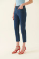 Romets Regular Fit Bilek Boy Orta Bel Lacivert Renk Kadın Denim Pantolon Romets Regular Fit Bilek Boy Orta Bel Lacivert Renk Kadın Denim Pantolon