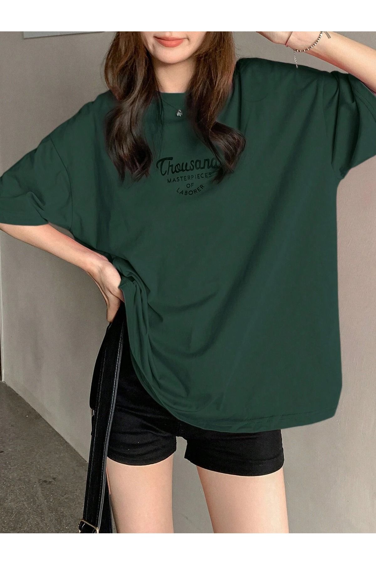 Thousand Süprem T-Shirt - Nefti Yeşil Baskılı Oversize Bisiklet Yaka Kısa Kol Tişört Thousand Süprem T-Shirt - Nefti Yeşil Baskılı Oversize Bisiklet Yaka Kısa Kol Tişört