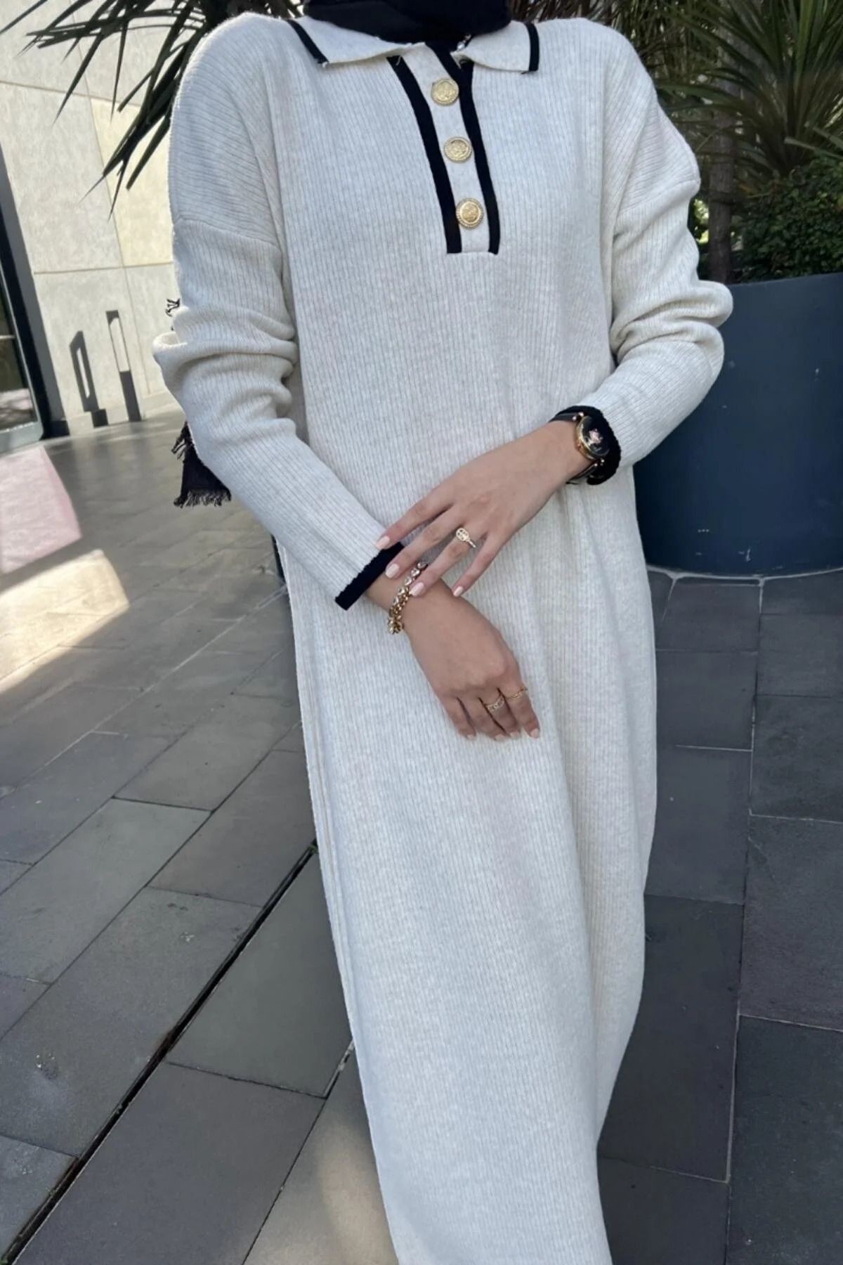 Oversize Düğmeli V Yaka Fitilli Triko Tesettür Elbise Oversize Düğmeli V Yaka Fitilli Triko Tesettür Elbise