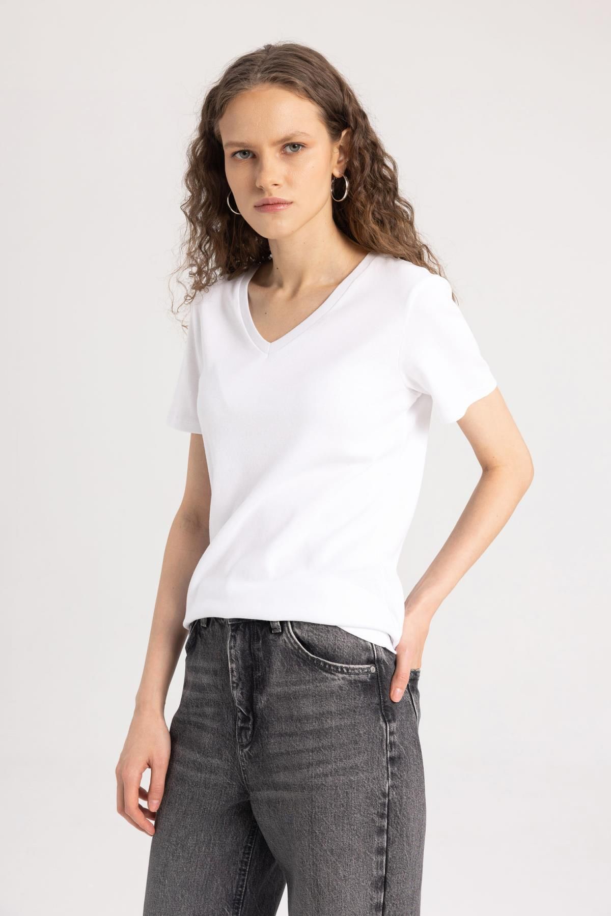 Slim Fit V Yaka Ribana Basic Kısa Kollu Tişört I1080az24sm Slim Fit V Yaka Ribana Basic Kısa Kollu Tişört I1080az24sm