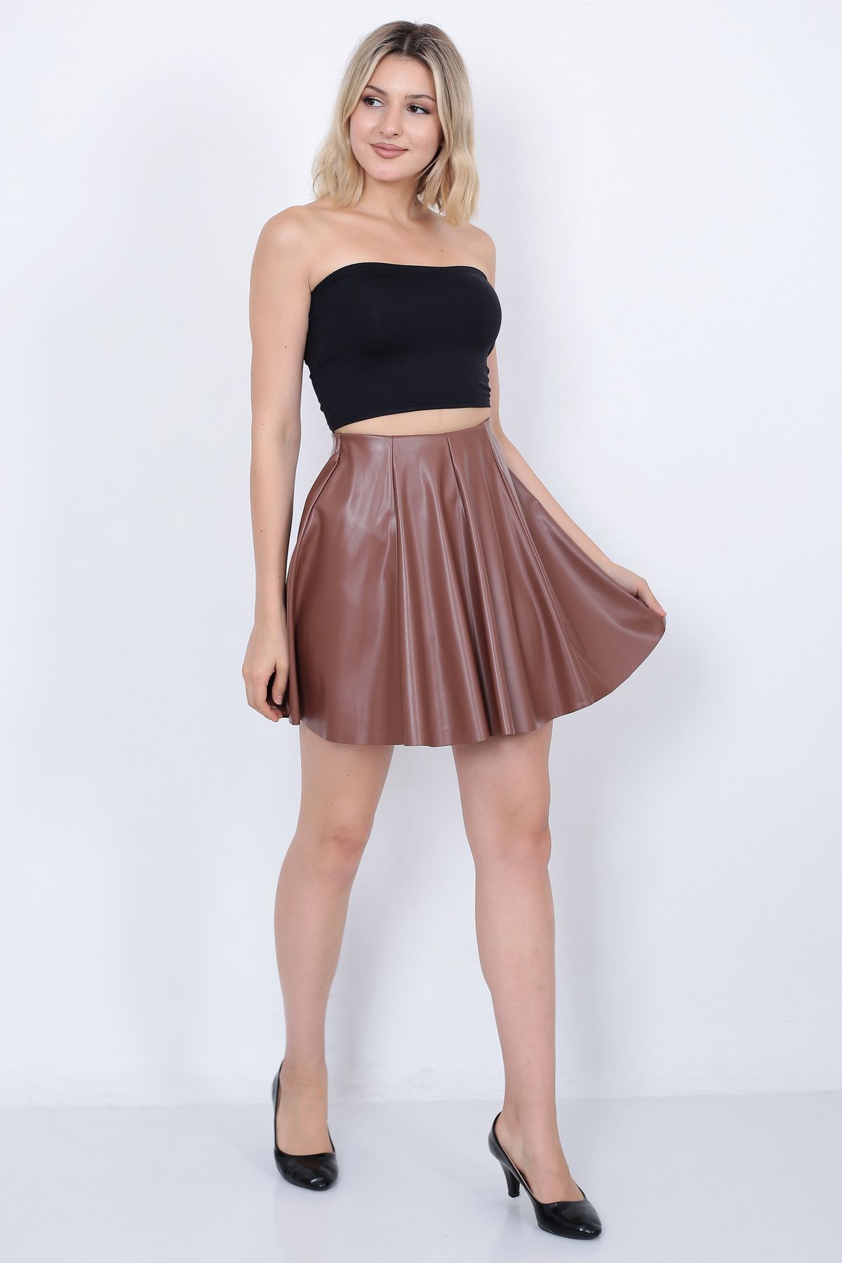 Kadın Taba Suni Deri 8 Parça Mini Kloş Etek Faux Leather Kadın Taba Suni Deri 8 Parça Mini Kloş Etek Faux Leather