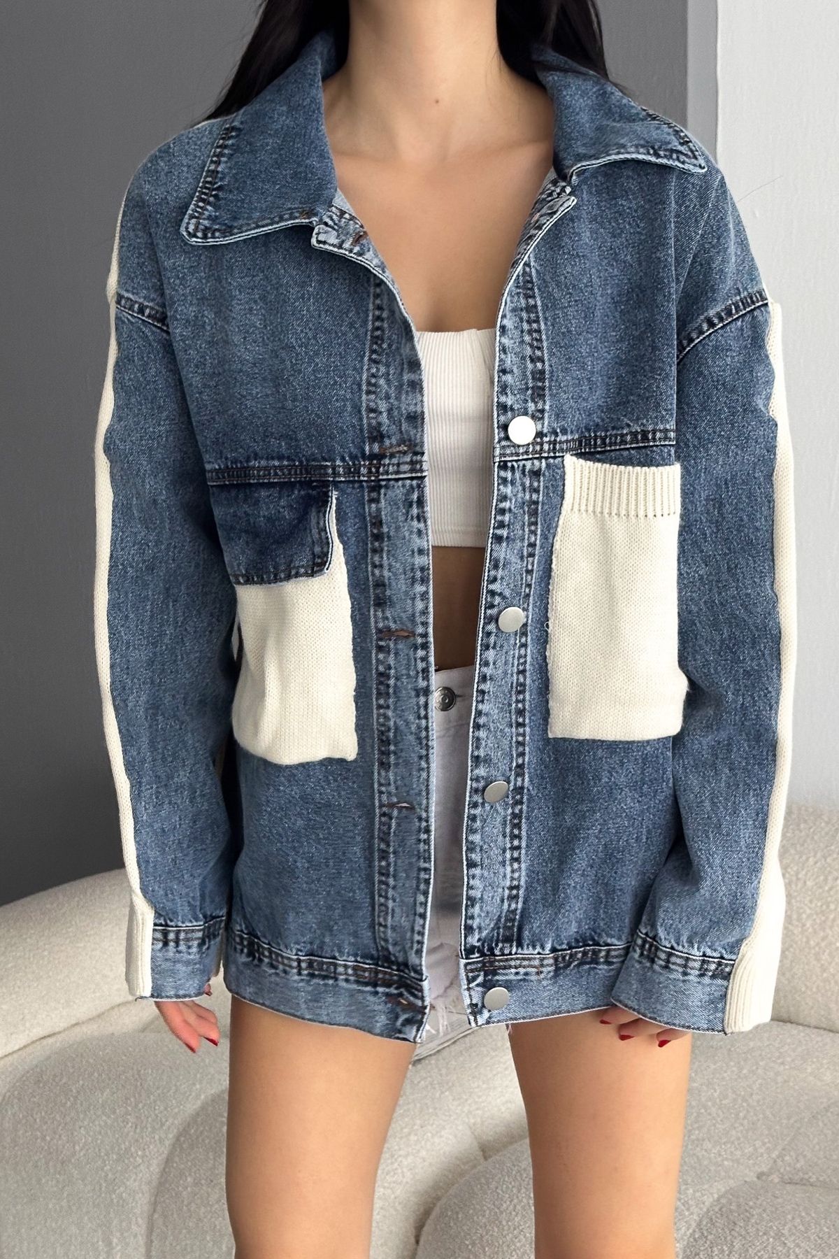 Kadın Standart Beden Triko Detaylı Denim Kot Ceket Kadın Standart Beden Triko Detaylı Denim Kot Ceket
