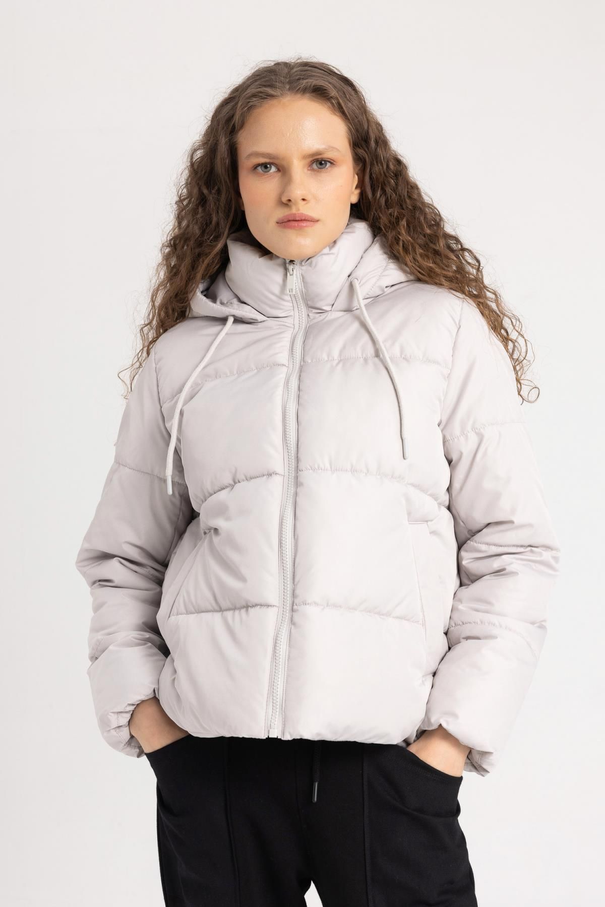 Su Geçirmez Regular Fit Kapüşonlu Şişme Mont C0488ax24sp Su Geçirmez Regular Fit Kapüşonlu Şişme Mont C0488ax24sp