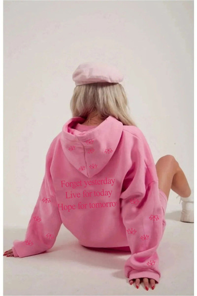 Pembe Oversize Rahat Kalıp Eye Crown Baskılı Kapüşonlu Sweatshirt Pembe Oversize Rahat Kalıp Eye Crown Baskılı Kapüşonlu Sweatshirt