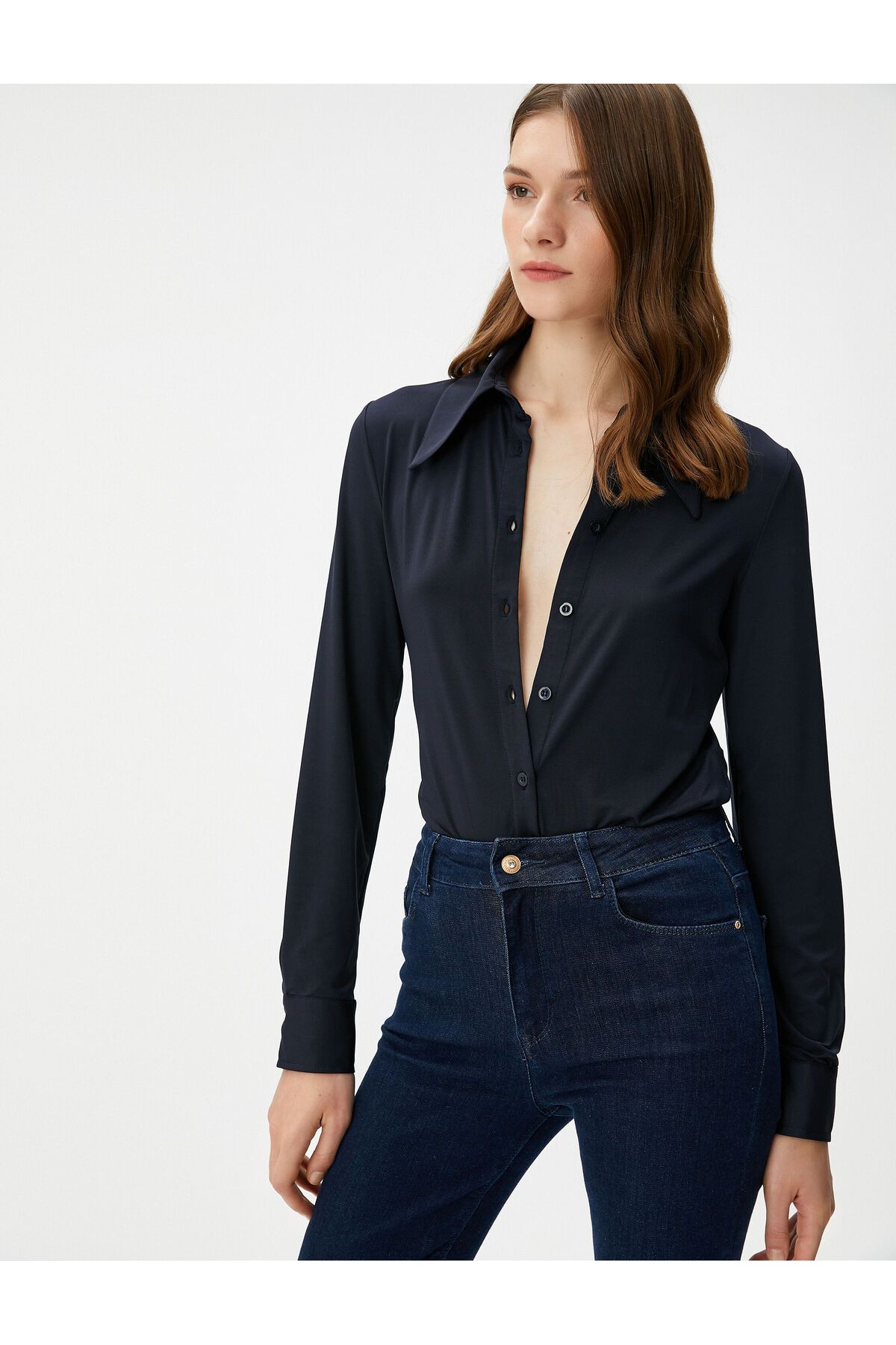 Melis Ağazat X Koton - Uzun Kollu Slim Fit Gömlek Melis Ağazat X Koton - Uzun Kollu Slim Fit Gömlek