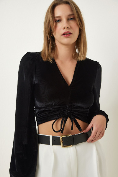 Siyah Derin V Yaka Crop Kadife Bluz SF00012 Siyah Derin V Yaka Crop Kadife Bluz SF00012