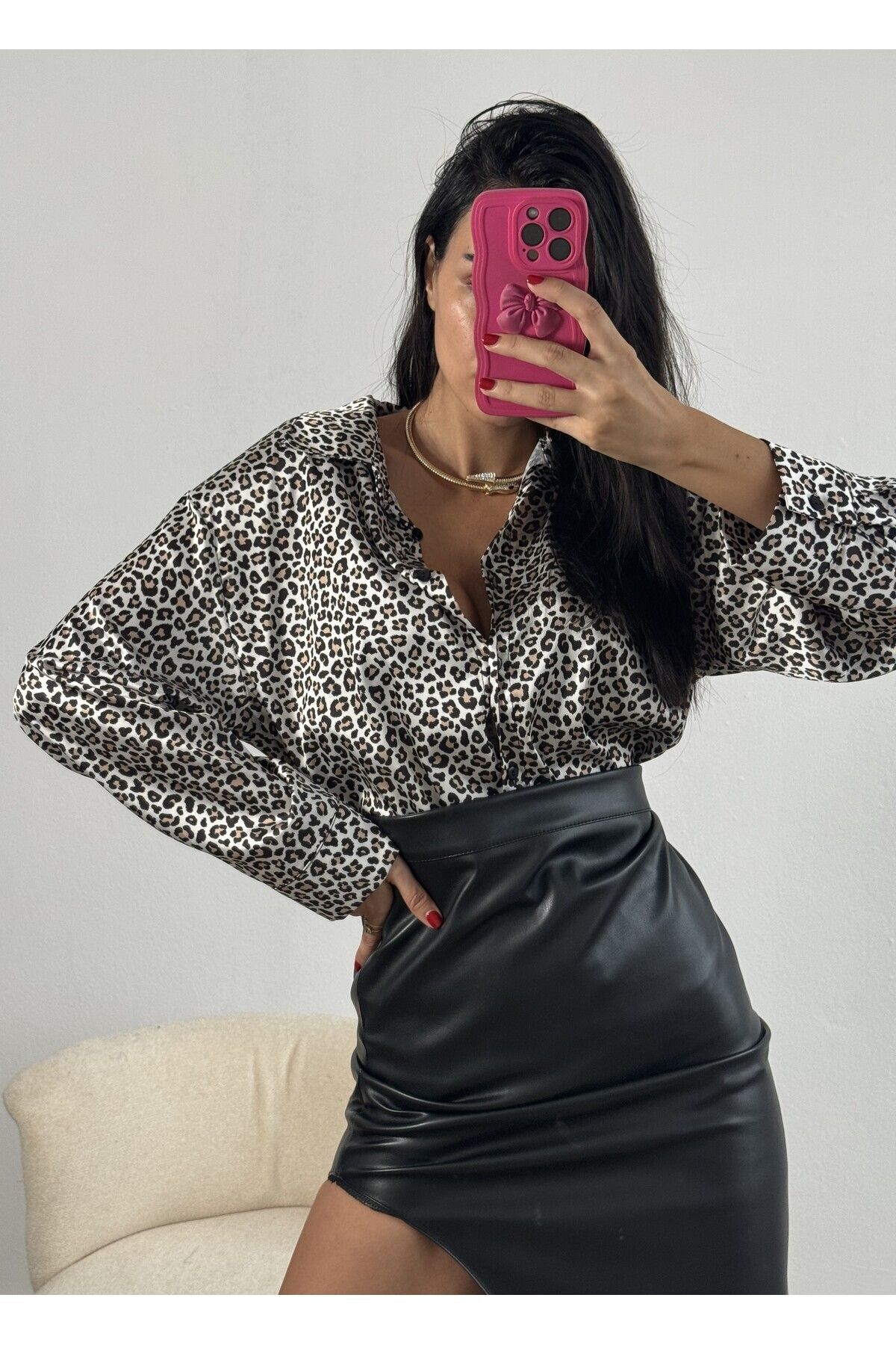 Leopar Desen Saten Oversize Gömlek 25218 Leopar Desen Saten Oversize Gömlek 25218