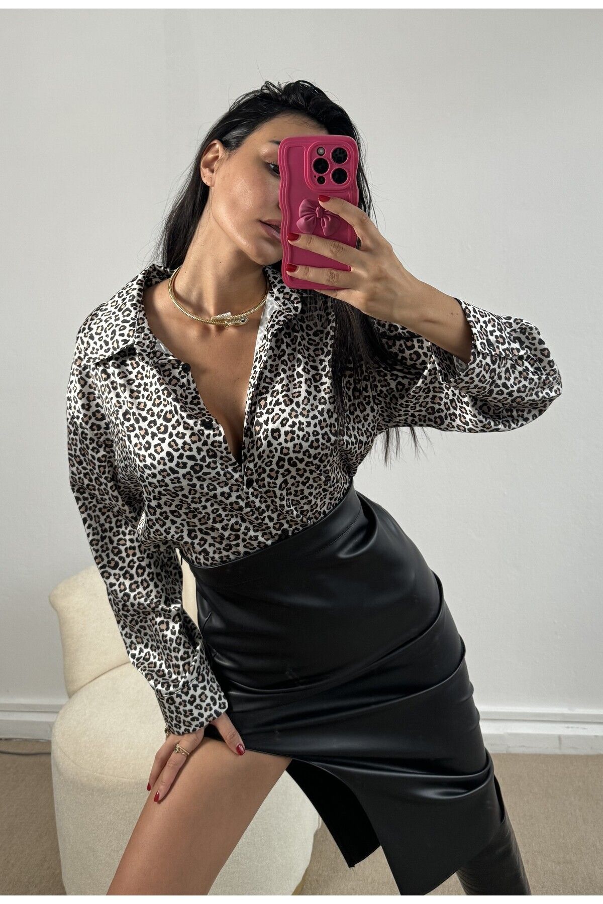Leopar Desen Saten Oversize Gömlek 25218 Leopar Desen Saten Oversize Gömlek 25218