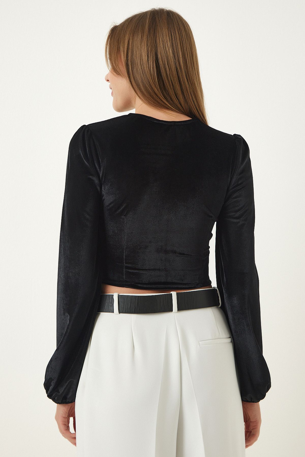 Siyah Derin V Yaka Crop Kadife Bluz SF00012 Siyah Derin V Yaka Crop Kadife Bluz SF00012