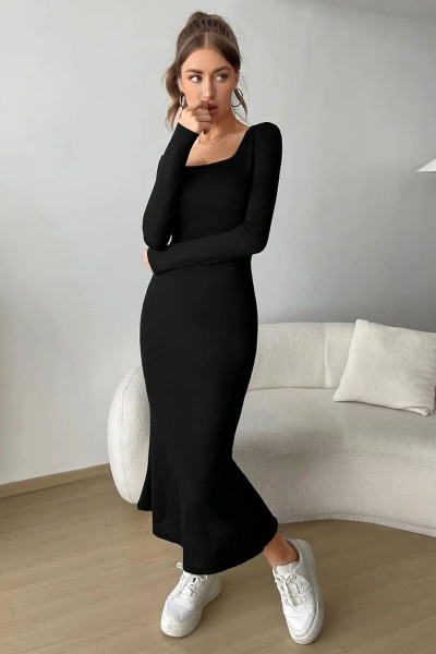 Siyah Kare Yaka Uzun Kollu Esnek Uzun Elbise Siyah Kare Yaka Uzun Kollu Esnek Uzun Elbise