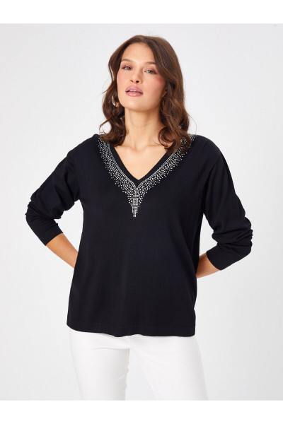Taş Detaylı V Yaka Triko Bluz 68723 Taş Detaylı V Yaka Triko Bluz 68723