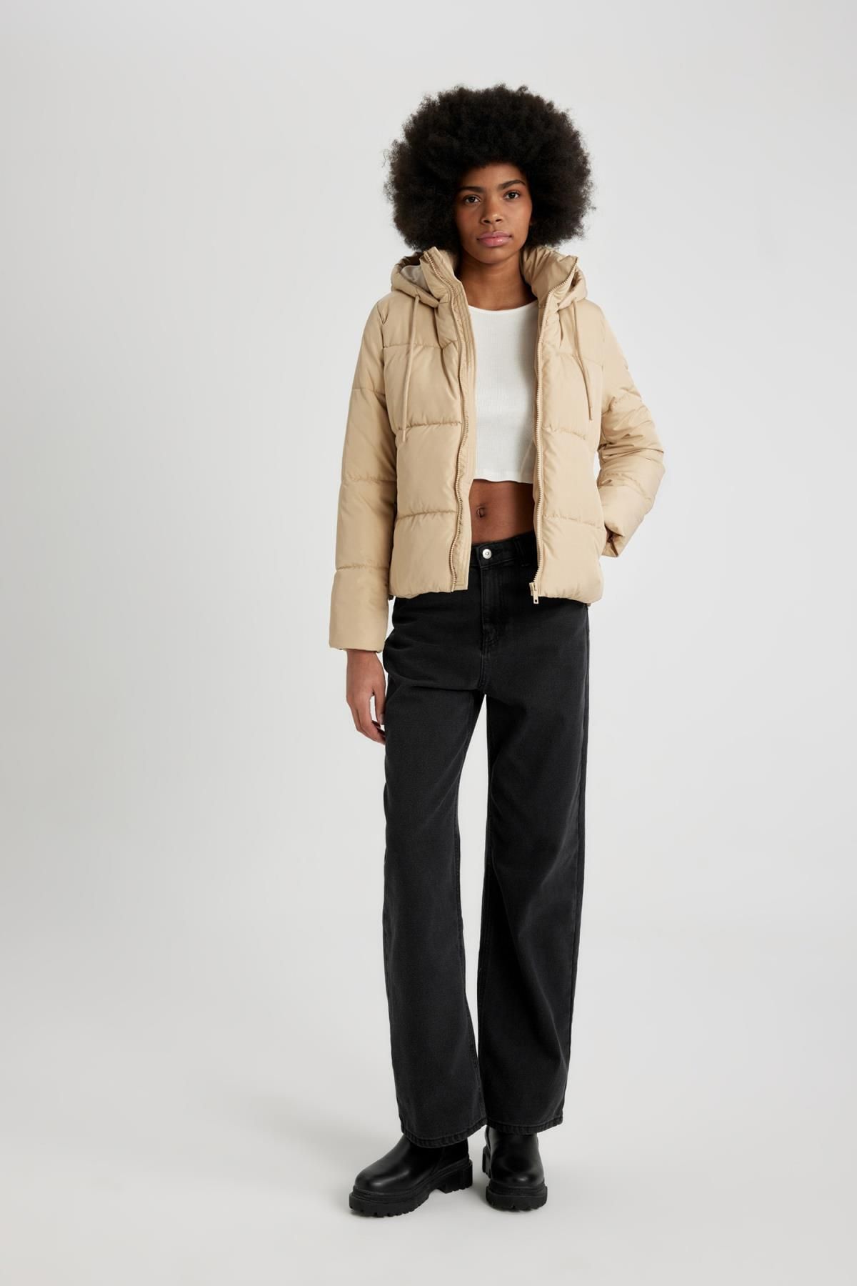 Su Itici Şişme Mont Kalıp Kapüşonlu Fermuarlı Cepli C0488ax23wn Su Itici Şişme Mont Kalıp Kapüşonlu Fermuarlı Cepli C0488ax23wn