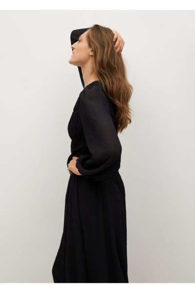 Kadın Siyah Pilili Dökümlü Elbise Kadın Siyah Pilili Dökümlü Elbise