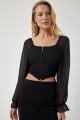 Kadın Siyah Şifon Balın Kollu Fermuarlı Crop Bluz DD01296 Kadın Siyah Şifon Balın Kollu Fermuarlı Crop Bluz DD01296