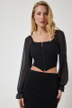 Kadın Siyah Şifon Balın Kollu Fermuarlı Crop Bluz DD01296 Kadın Siyah Şifon Balın Kollu Fermuarlı Crop Bluz DD01296