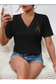 V Yaka El/Kalp Baskılı Oversize T-shirt Salaş Boyfirend V Yaka El/Kalp Baskılı Oversize T-shirt Salaş Boyfirend