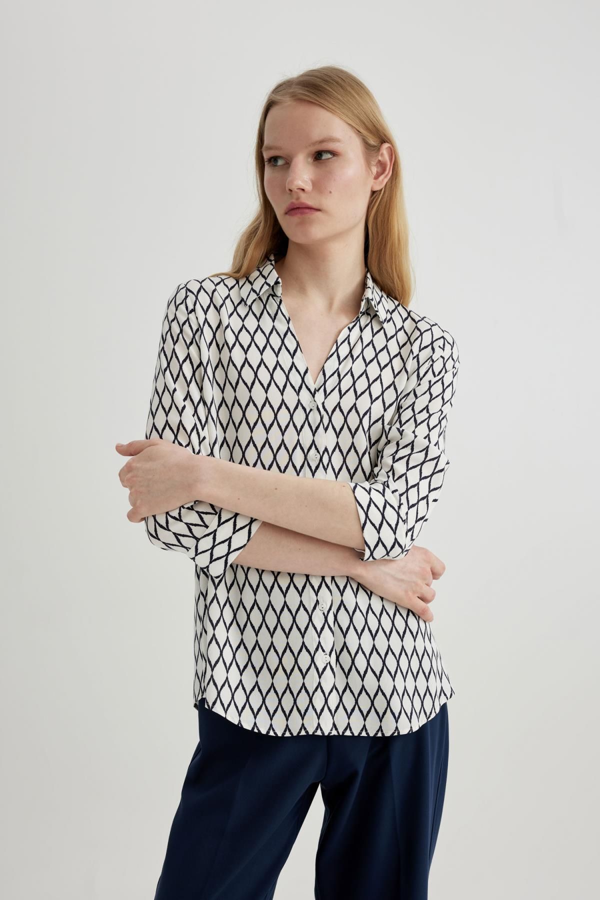 Regular Fit Uzun Kollu Desenli Gömlek K6402az24sp