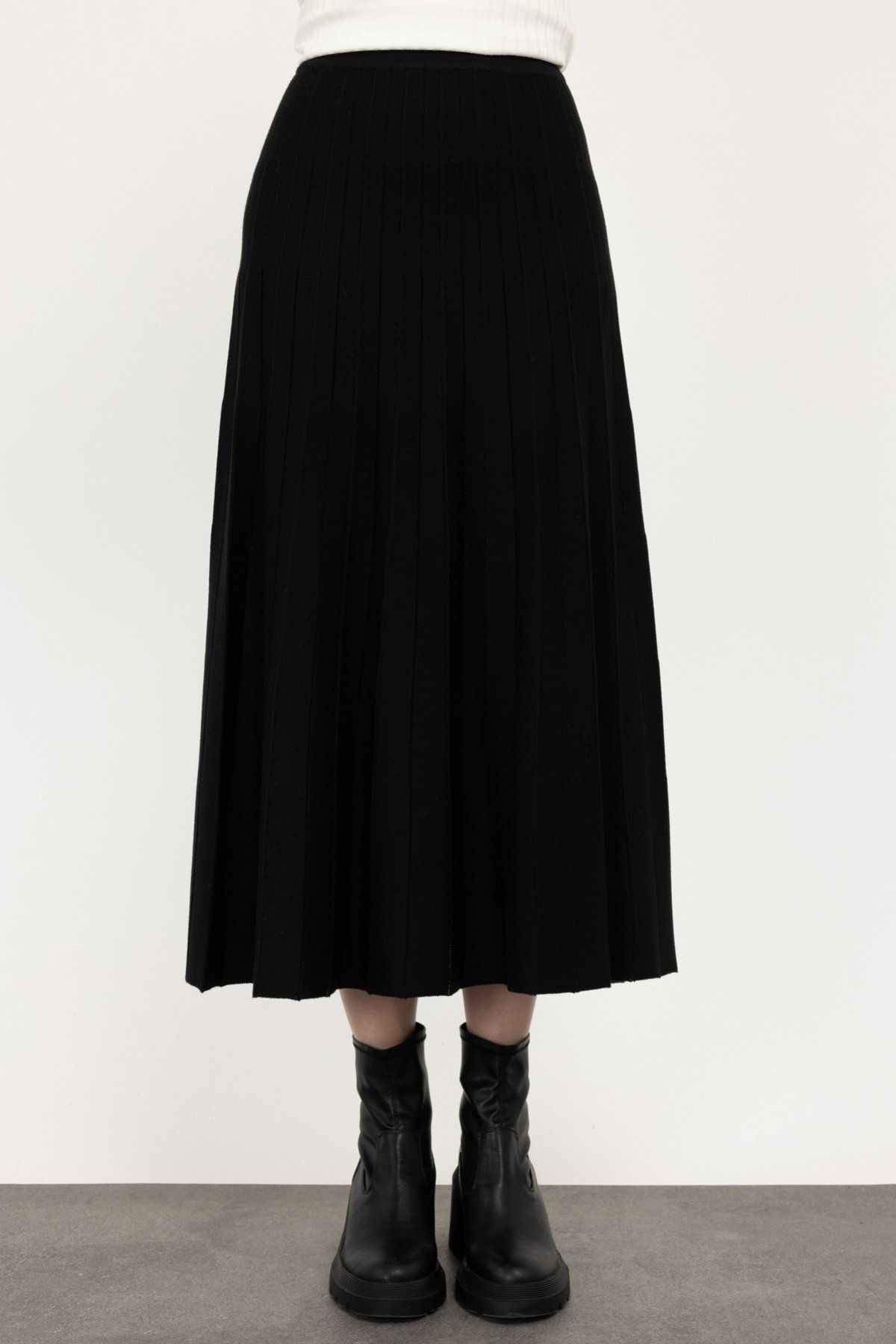 ON Pileli Maxi Boy Triko Etek