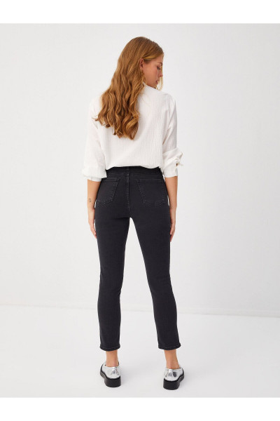 Yanları Şerit Detaylı Slım Fıt Jean Pantolon 68452 Yanları Şerit Detaylı Slım Fıt Jean Pantolon 68452