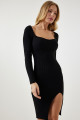 Kadın Siyah Kare Yaka Yırtmaçlı Triko Elbise AS00017 Kadın Siyah Kare Yaka Yırtmaçlı Triko Elbise AS00017