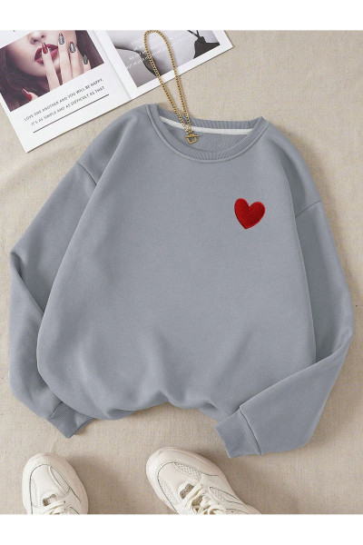 Kırmızı Minimal Kalp Sweatshirt - Boyamalı Gri Baskılı Oversize Kalın Kışlık Bisiklet Yaka Kırmızı Minimal Kalp Sweatshirt - Boyamalı Gri Baskılı Oversize Kalın Kışlık Bisiklet Yaka