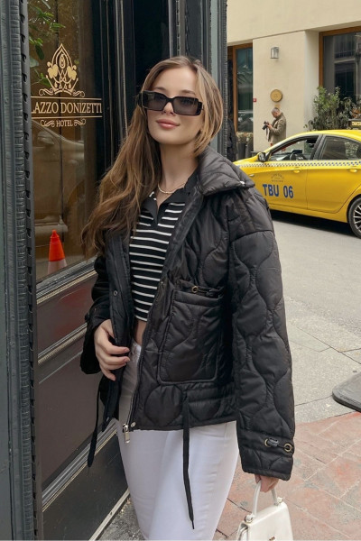 Kadın Yakalı Fermuarlı Lastikli Mont