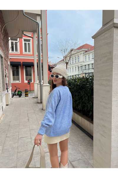 Kadın Yakası Ilikli Balıkçı Yaka Triko Kazak Kadın Yakası Ilikli Balıkçı Yaka Triko Kazak