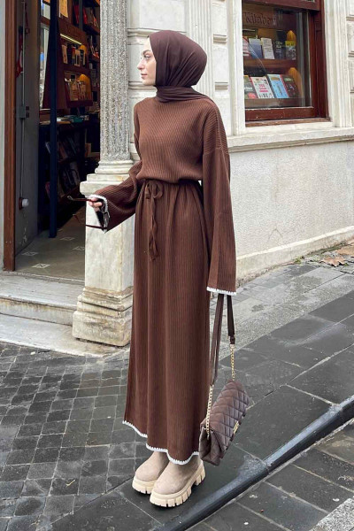 Kol-Etek Ucu Nakışlı Triko Elbise Kol-Etek Ucu Nakışlı Triko Elbise