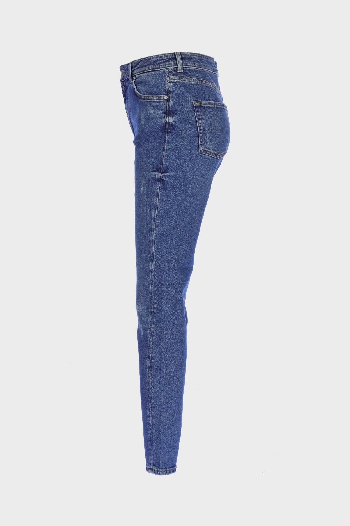 Sydney Orta Mavi Yüksek Bel Patı Fermuarlı Yıpratma Detaylı Jean Pantolon C 4529-055 Sydney Orta Mavi Yüksek Bel Patı Fermuarlı Yıpratma Detaylı Jean Pantolon C 4529-055