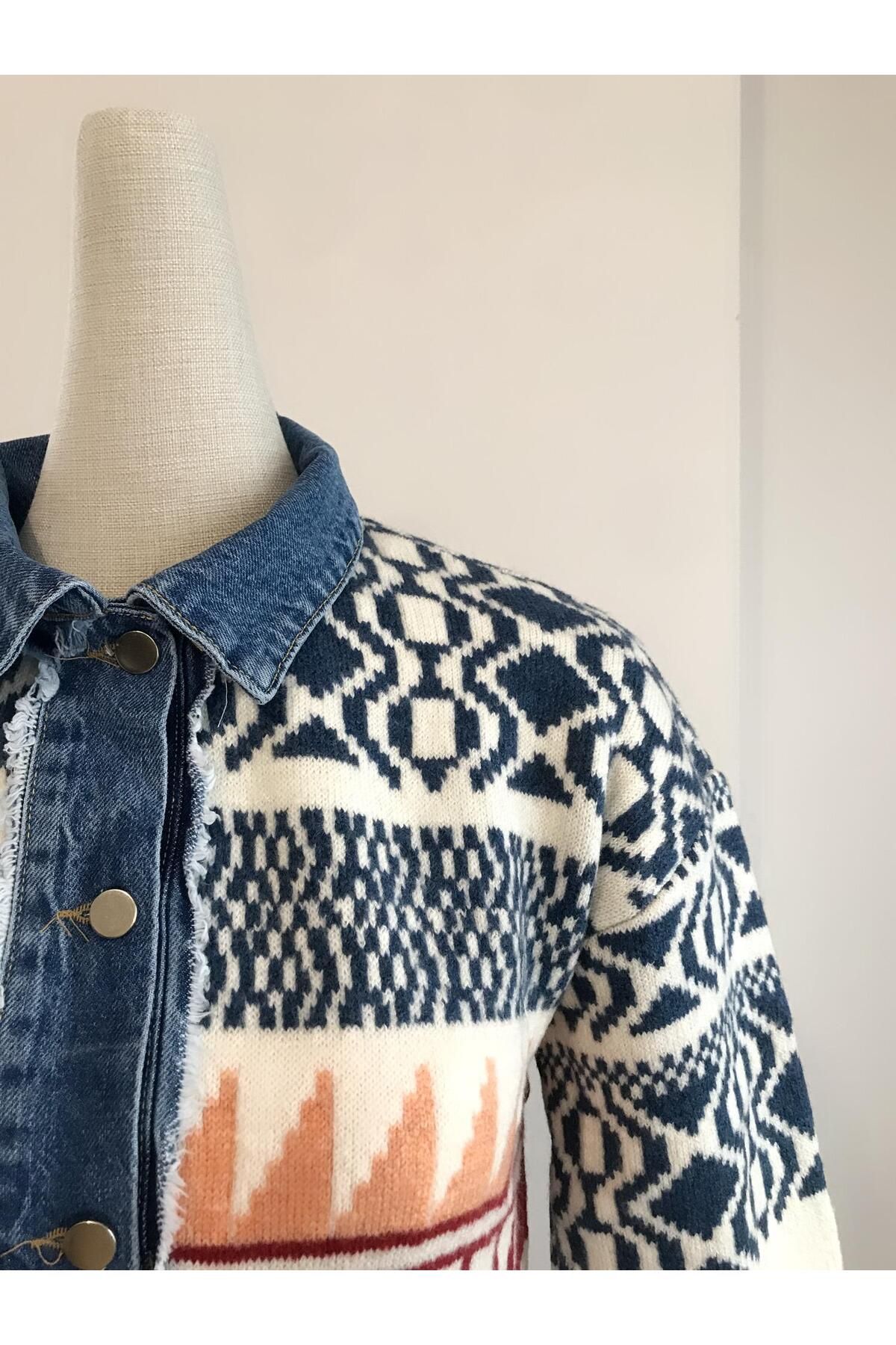 Mix Color Denim Detay Etnik Desen Triko Ceket Mix Color Denim Detay Etnik Desen Triko Ceket