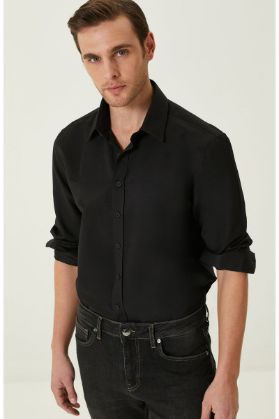 Siyah Gömlek Siyah Gömlek