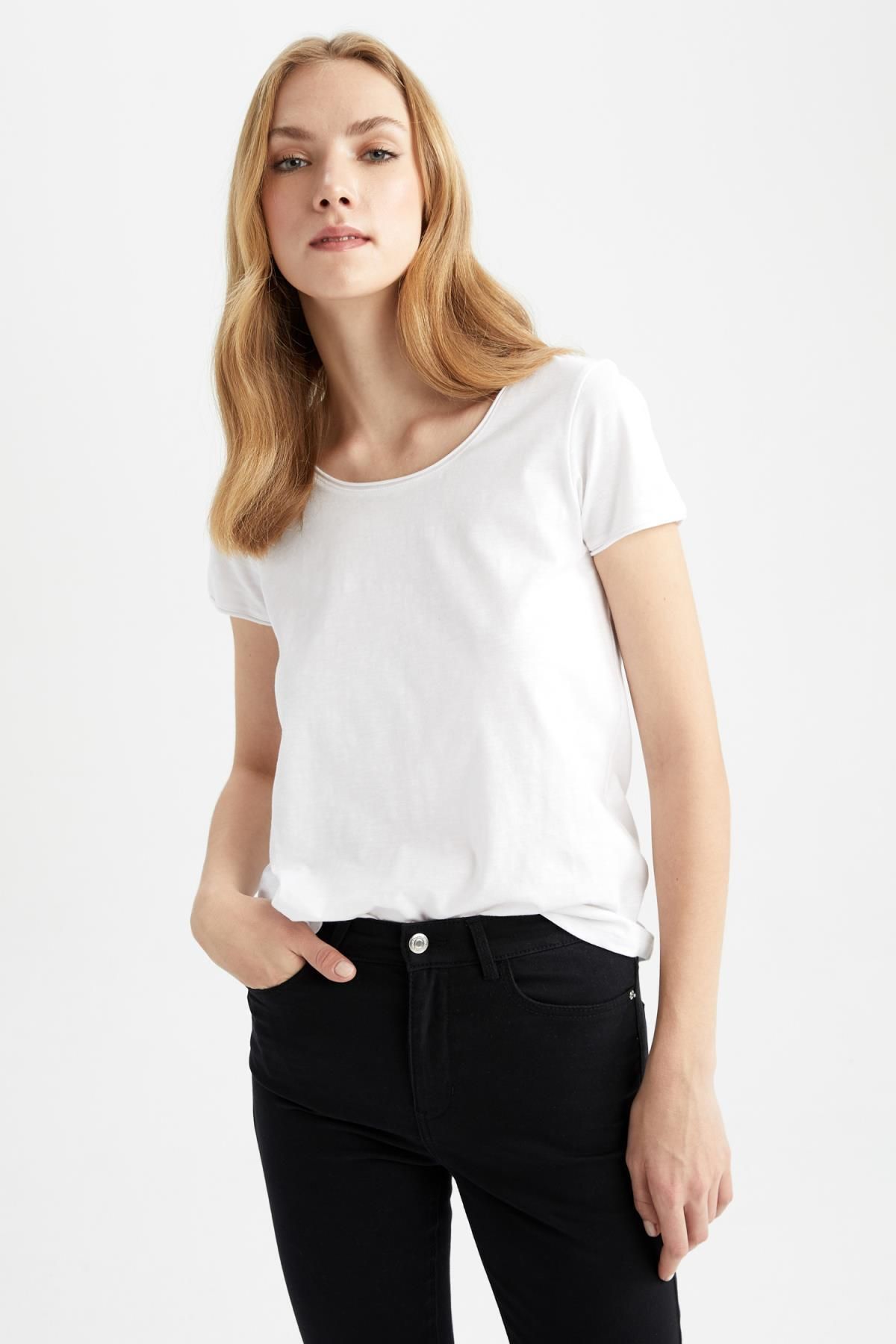 Regular Fit Bisiklet Yaka Basic Kısa Kollu %100 Pamuk Tişört K1508az23sm Regular Fit Bisiklet Yaka Basic Kısa Kollu %100 Pamuk Tişört K1508az23sm