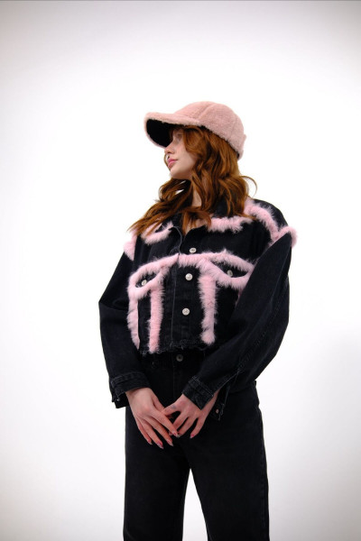 Peluş Detaylı Oversize Crop Kot Ceket Peluş Detaylı Oversize Crop Kot Ceket