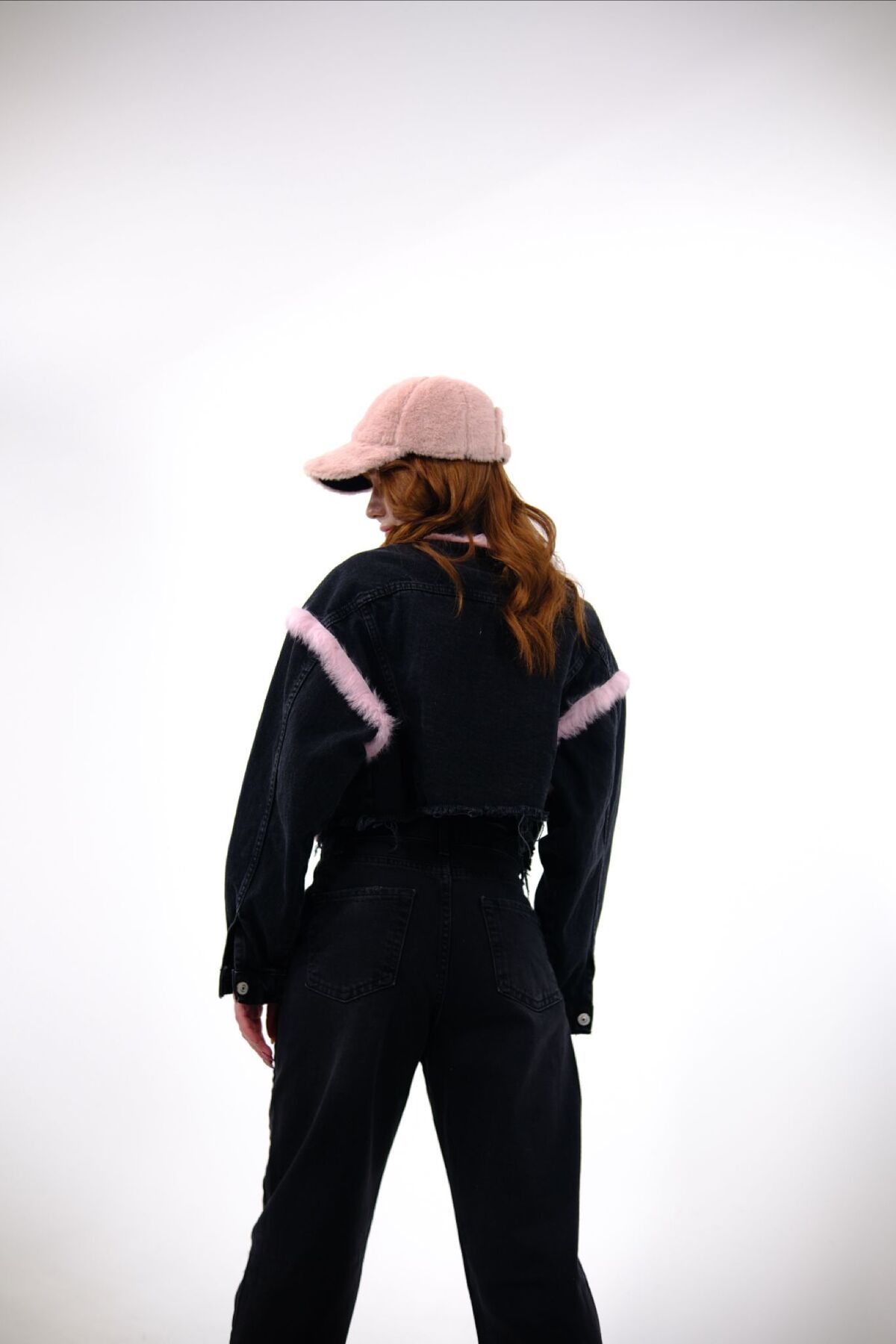 Peluş Detaylı Oversize Crop Kot Ceket Peluş Detaylı Oversize Crop Kot Ceket