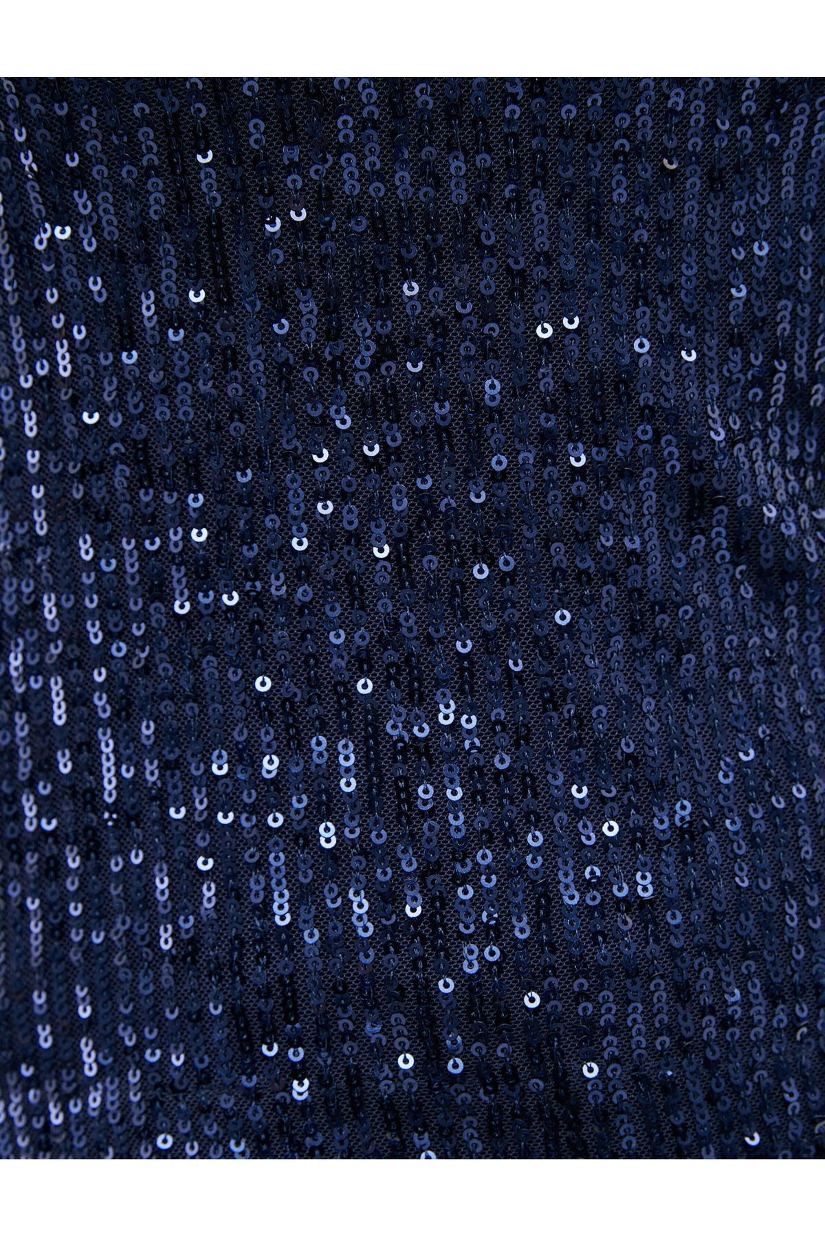 Melis Ağazat X Koton - Dik Yaka Payetli Bluz Melis Ağazat X Koton - Dik Yaka Payetli Bluz