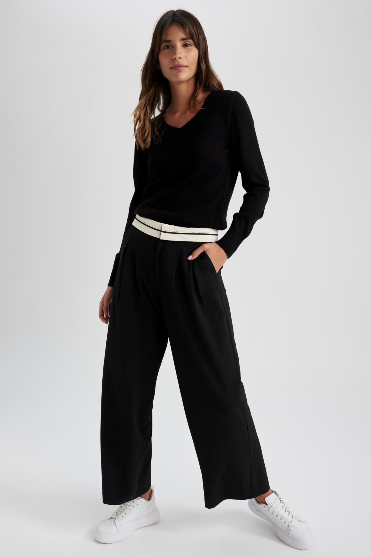 Regular Fit V Yaka Basic Kazak F7088az23wn Regular Fit V Yaka Basic Kazak F7088az23wn