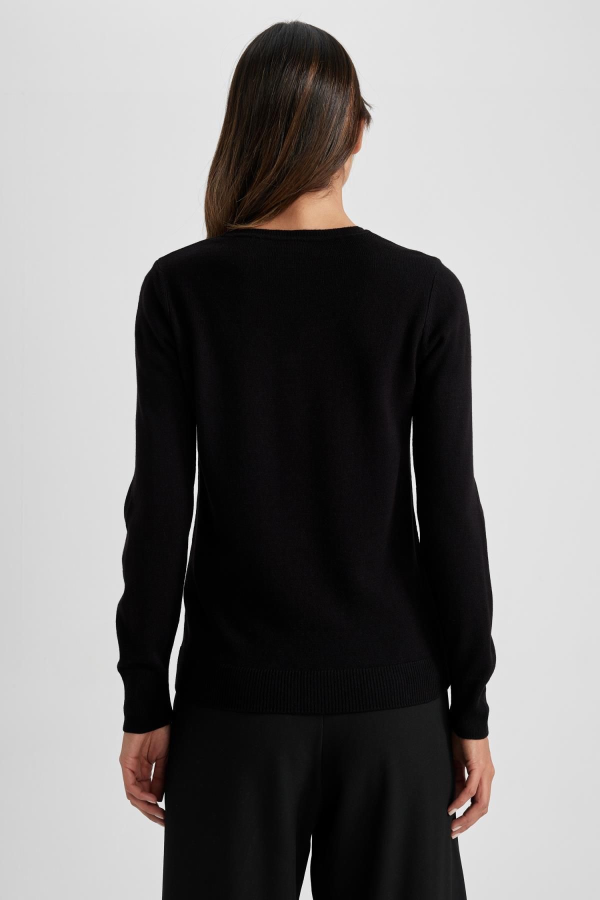 Regular Fit V Yaka Basic Kazak F7088az23wn Regular Fit V Yaka Basic Kazak F7088az23wn
