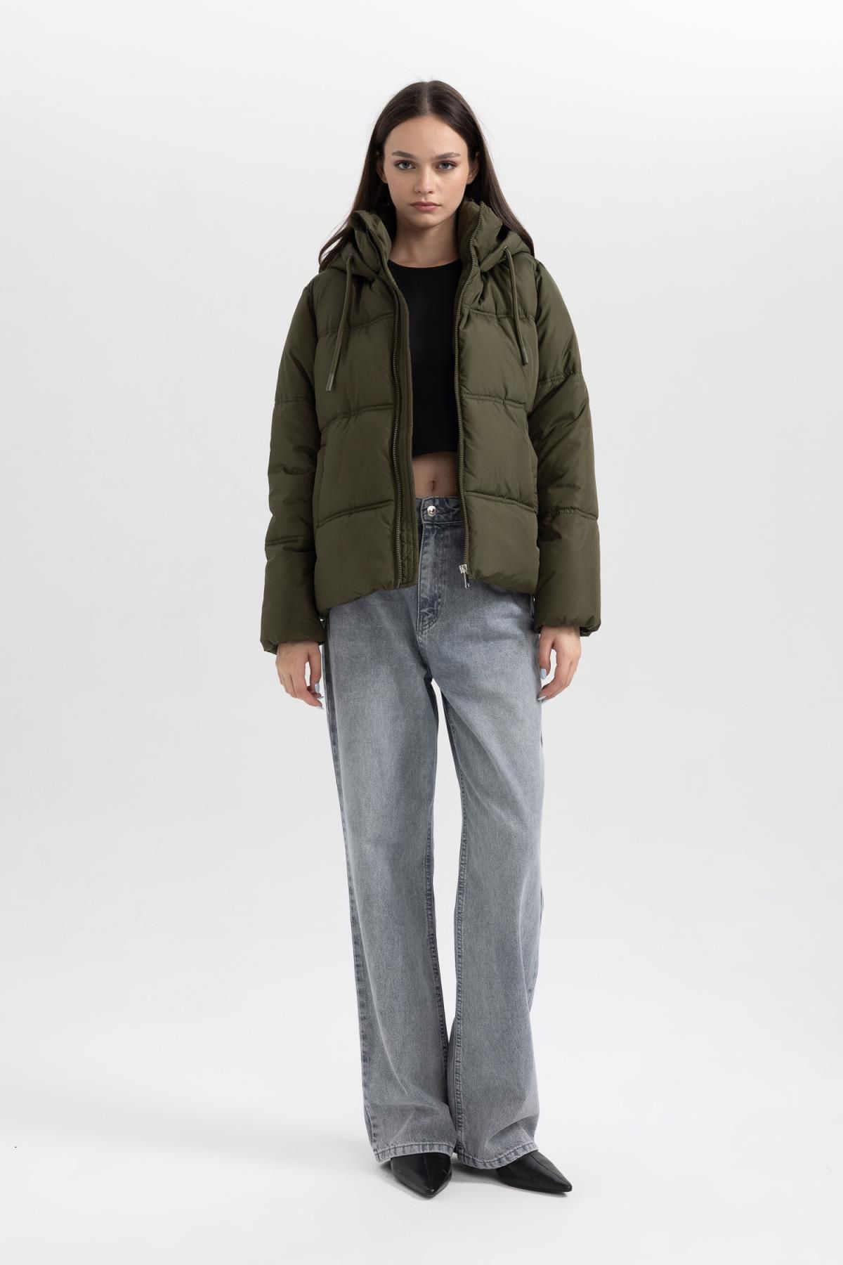 Su Geçirmez Kapüşonlu Suni Kürklü Puffer Şişme Mont A0757ax23wn Su Geçirmez Kapüşonlu Suni Kürklü Puffer Şişme Mont A0757ax23wn