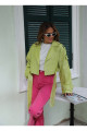 NEON SARI OMUZ VE KOL DETAY PARLAK CEKET