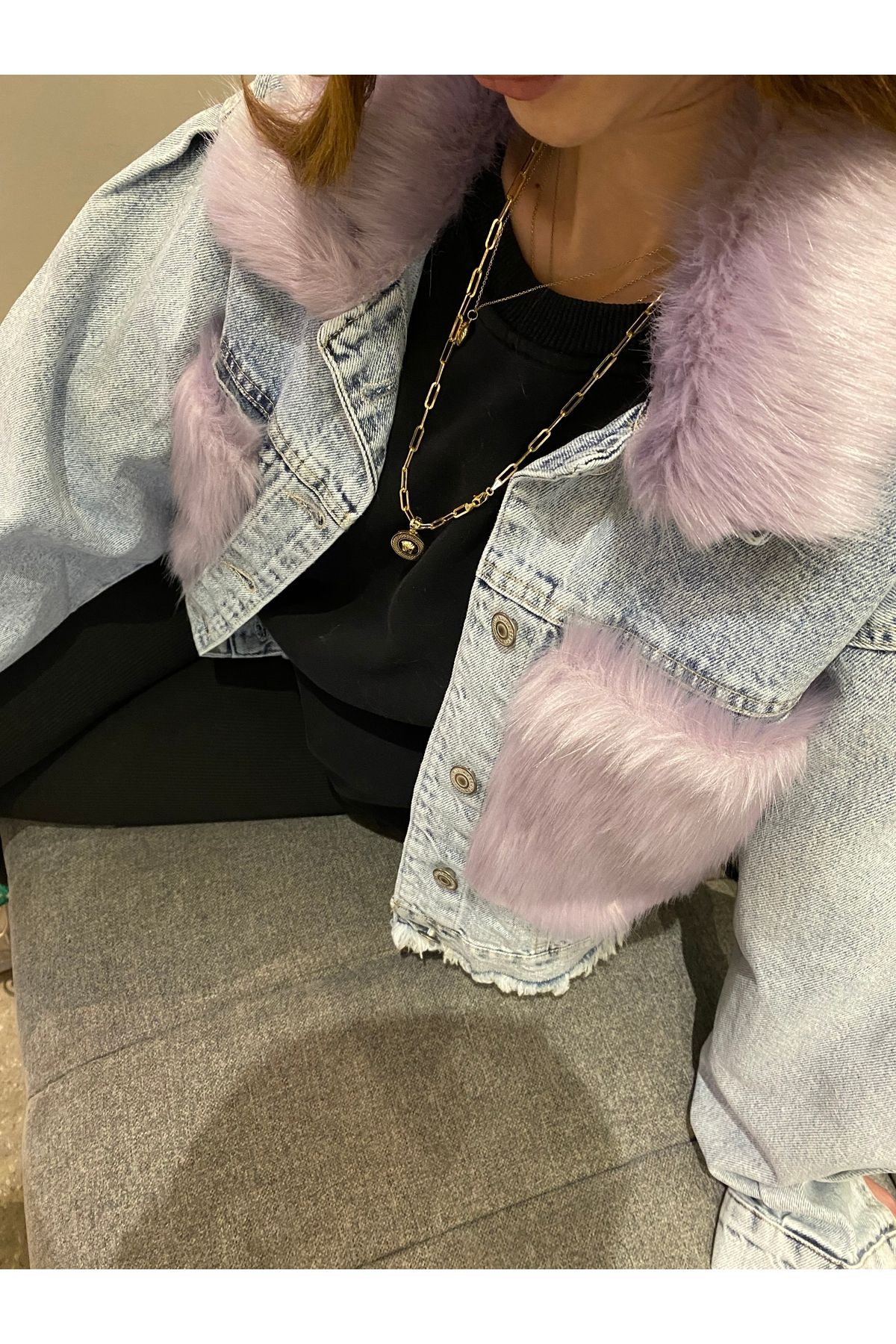 Lila Peluş Detaylı Kot Ceket Lila Peluş Detaylı Kot Ceket