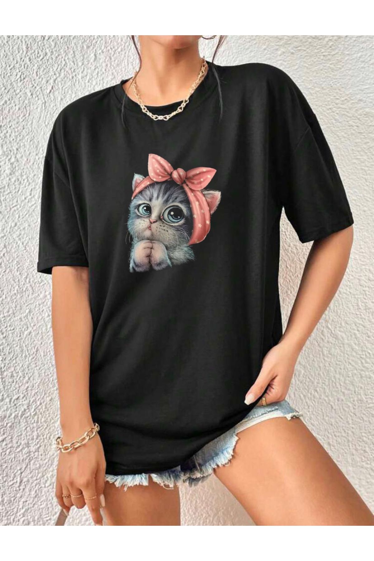 Oversize Siyah Kedi Baskılı Rahat Kesim T-shirt unisex Oversize Siyah Kedi Baskılı Rahat Kesim T-shirt unisex