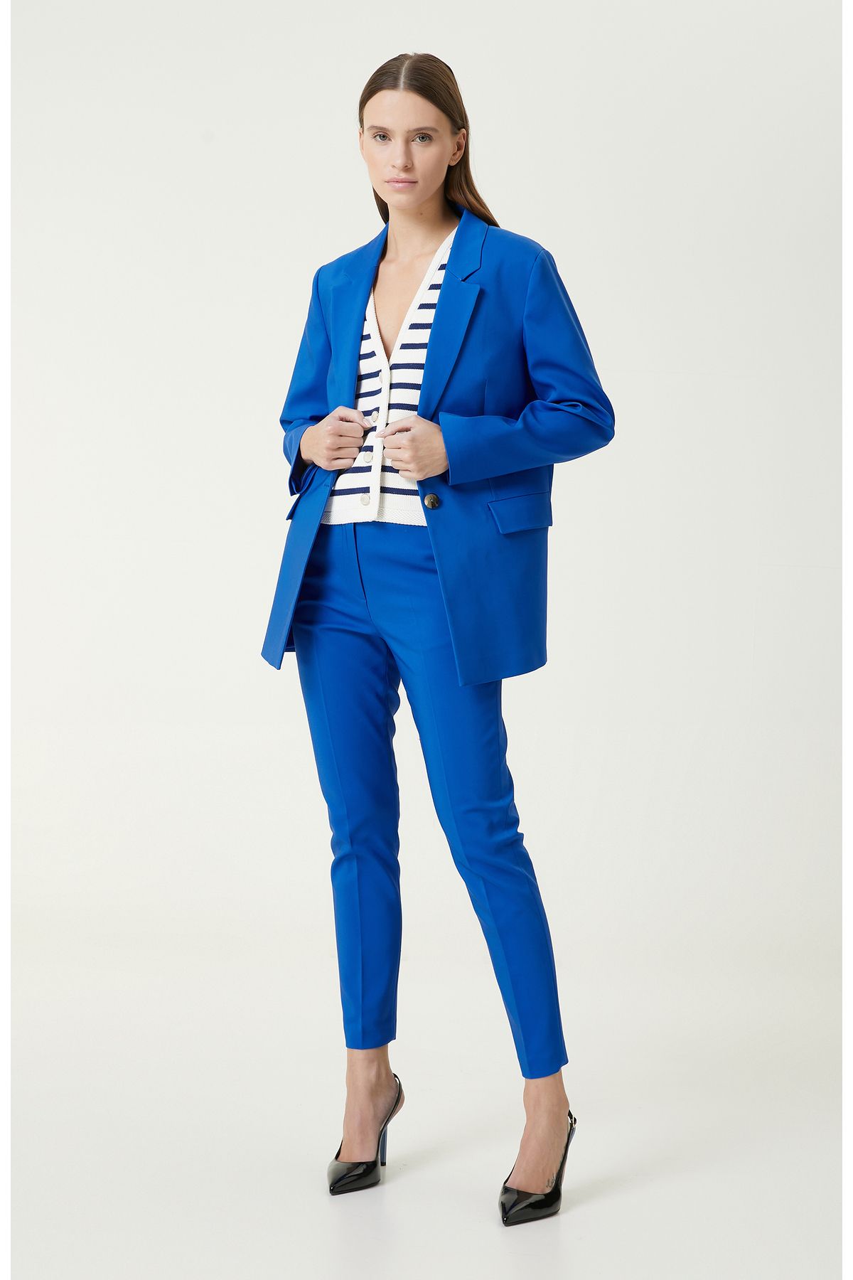 Saks Basic Blazer