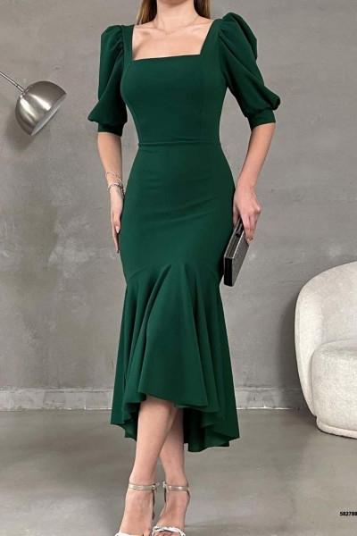 Zümrüt Yeşili Krep Kumaş Kare Yaka Balon Kol Balık Model Midi Boy Elbise Zümrüt Yeşili Krep Kumaş Kare Yaka Balon Kol Balık Model Midi Boy Elbise