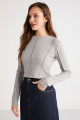 Magdalena Kadın Slim Fit Triko Görünümlü Nervür Detaylı Yuvarlak Yaka Uzun Kol Crop Grimelanj Bluz Magdalena Kadın Slim Fit Triko Görünümlü Nervür Detaylı Yuvarlak Yaka Uzun Kol Crop Grimelanj Bluz
